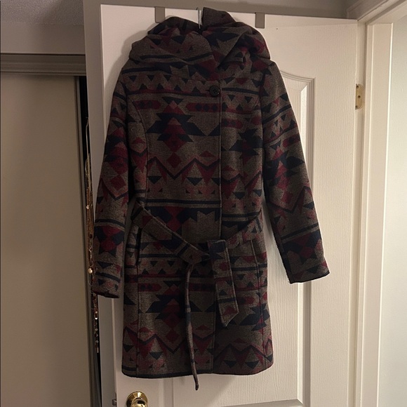 Geometric Patterned Hooded Coat - Picture 1 of 6